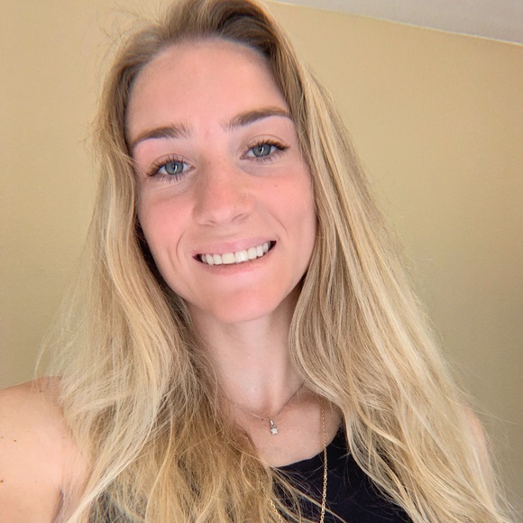 Meet your Posher, Julia - Picture 1 of 1